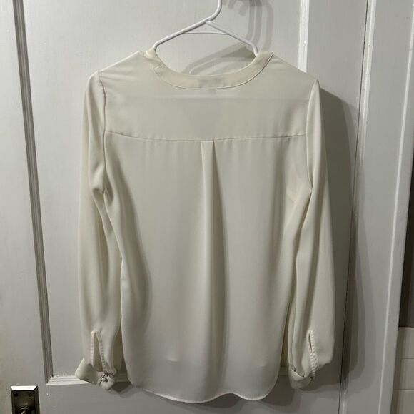 Express Women's Cream Blouse - Picture 4 of 4